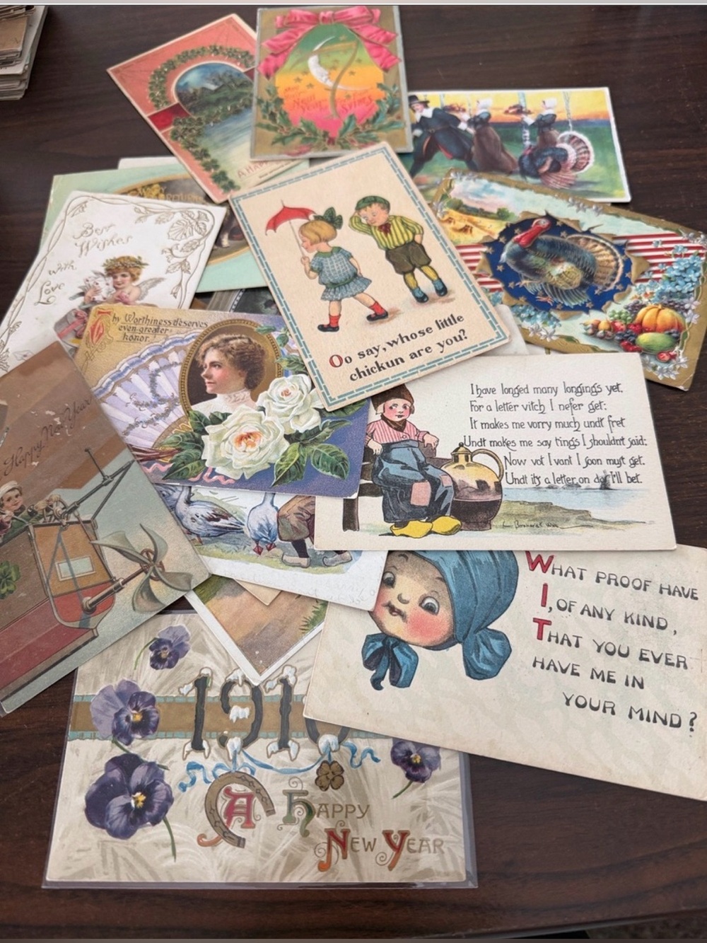 Lot of 25 Vintage Early 20th
Century Postcards - Holiday & Floral Ephemera